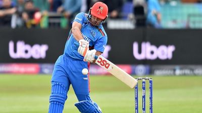 7 गेंदों में 38 रन ठोककर इस बल्लेबाज ने मचाया कोहराम, 35 गेंदों में मैच हुआ ख़त्म SportsTak Hindi