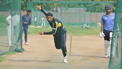 9 साल की उम्र में खेलना शुरू किया, बस में धक्के खाए, अब IPL के करोड़पति, परिवार के लिए बनाएंगे नया घर  SportsTak Hindi