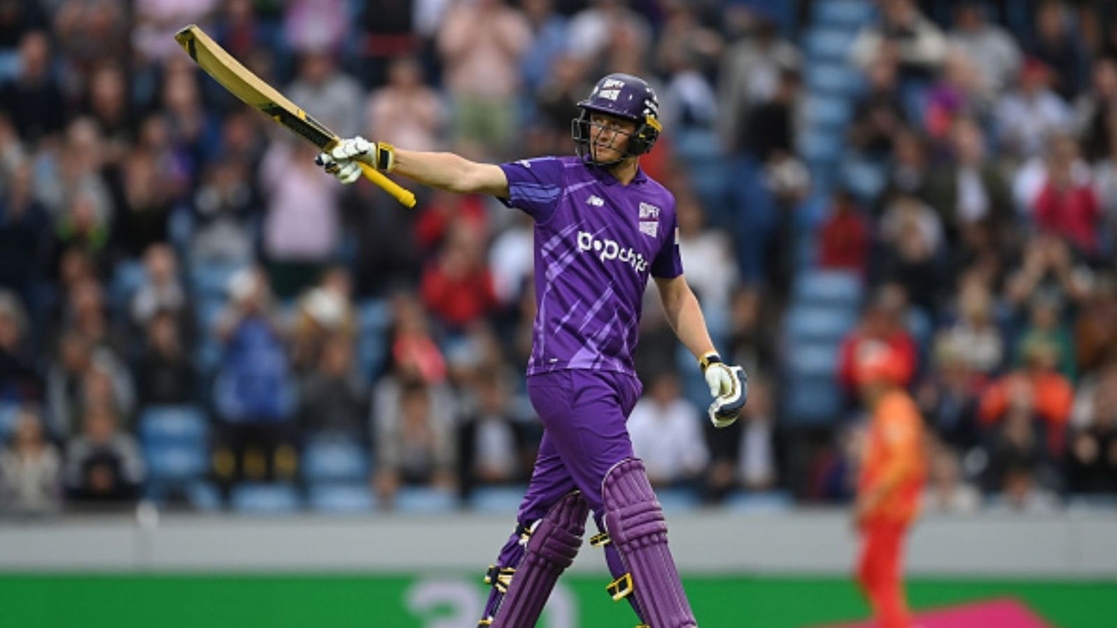 अबु धाबी टी10 लीग में इंग्लैंड के बल्लेबाज का हल्ला बोल, 'सिर्फ 17 गेंदों में ठोक डाले 78 रन' अबु धाबी टी10 लीग में इंग्लैंड के बल्लेबाज का हल्ला बोल, 'सिर्फ 17 गेंदों में ठोक डाले 78 रन'