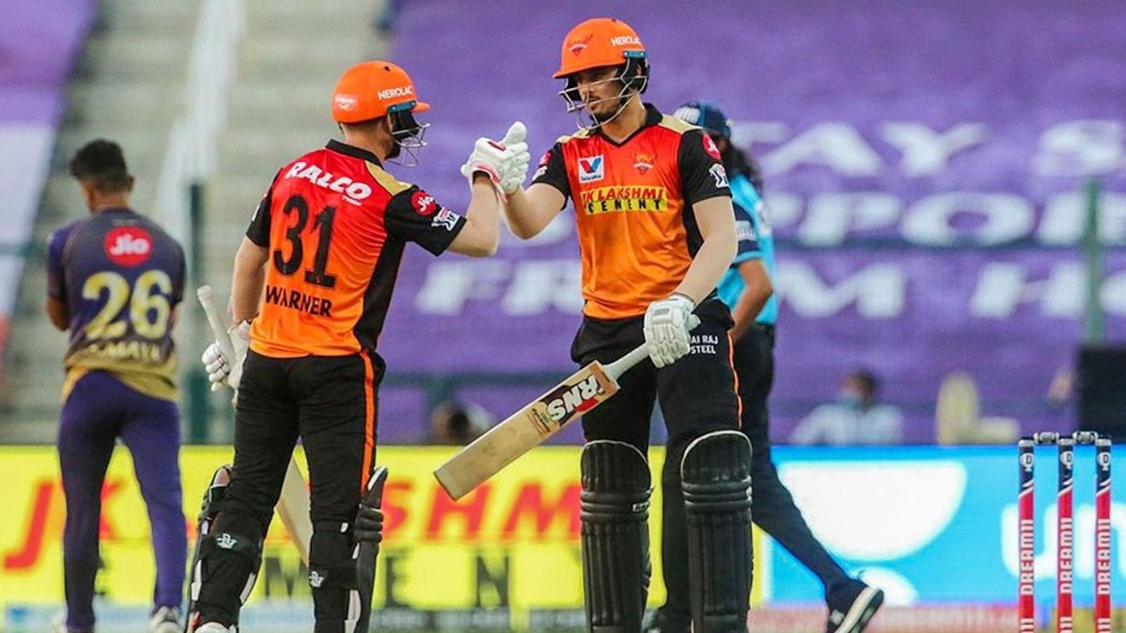 Exclusive: 4 करोड़ में रिटेन होने वाले अब्दुल समद की मांग- हैदराबाद में चाहता हूं बस इस एक खिलाड़ी की वापसी Exclusive: 4 करोड़ में रिटेन होने वाले अब्दुल समद की मांग- हैदराबाद में चाहता हूं बस इस एक खिलाड़ी की वापसी