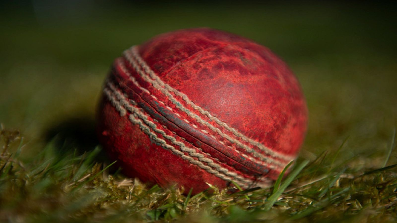 गजब: 18 साल के गेंदबाज का कहर, वनडे मैच में ले डाले आठ विकेट, 45 रन पर टीम ढेर गजब: 18 साल के गेंदबाज का कहर, वनडे मैच में ले डाले आठ विकेट, 45 रन पर टीम ढेर