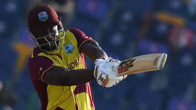 फाइनल में रसेल के बल्ले ने उगली ऐसी आग, '16 गेंदों में 78 रन' जड़कर डेक्कन ग्लेडिएटर्स को बना दिया चैंपियन SportsTak Hindi