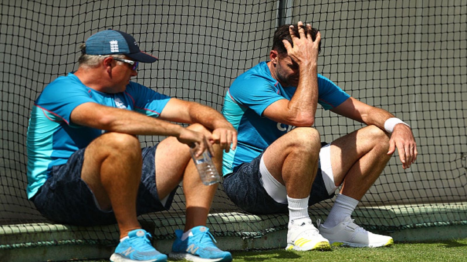 एशेज: इंग्लैंड ने ब्रिस्बेन टेस्ट के लिए 12 सदस्यीय टीम का किया ऐलान, इस दिग्गज को बैठाया बाहर एशेज: इंग्लैंड ने ब्रिस्बेन टेस्ट के लिए 12 सदस्यीय टीम का किया ऐलान, इस दिग्गज को बैठाया बाहर