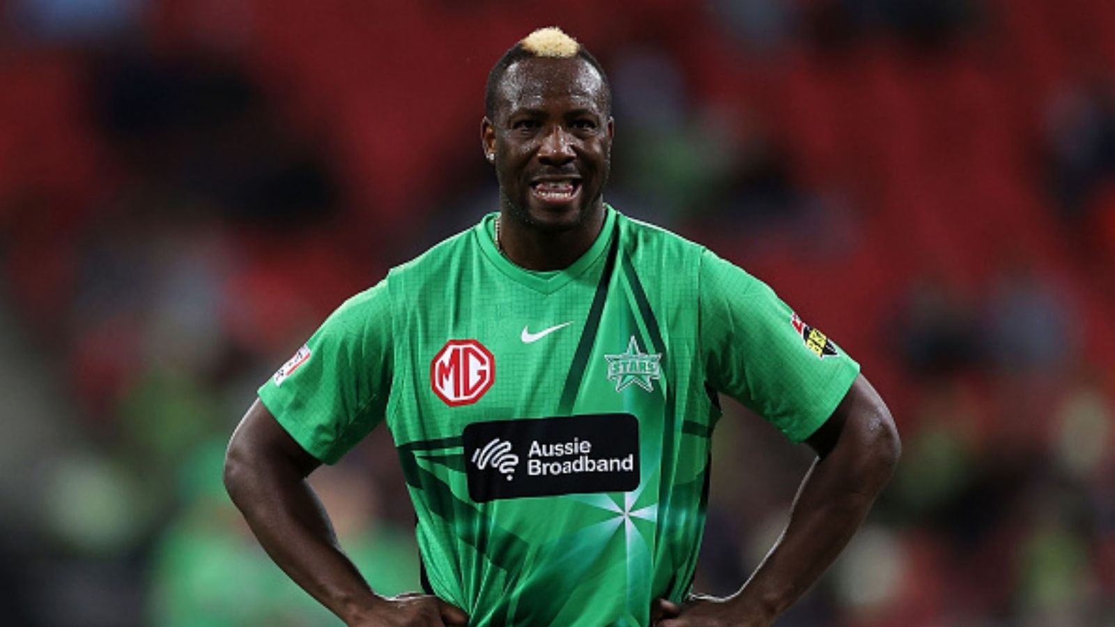 रसेल ने ऑस्ट्रेलिया में बल्ले से मचाया तहलका, '6 गेंदों में ठोक डाले 34 रन', 17 गेंद रहते ही दिला दी जीत रसेल ने ऑस्ट्रेलिया में बल्ले से मचाया तहलका, '6 गेंदों में ठोक डाले 34 रन', 17 गेंद रहते ही दिला दी जीत