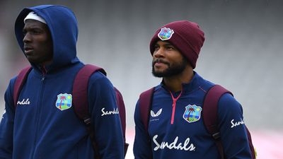 बड़ी खबर: पाकिस्तान-वेस्टइंडीज सीरीज खतरे में, 3 खिलाड़ी हुए कोरोना संक्रमित SportsTak Hindi