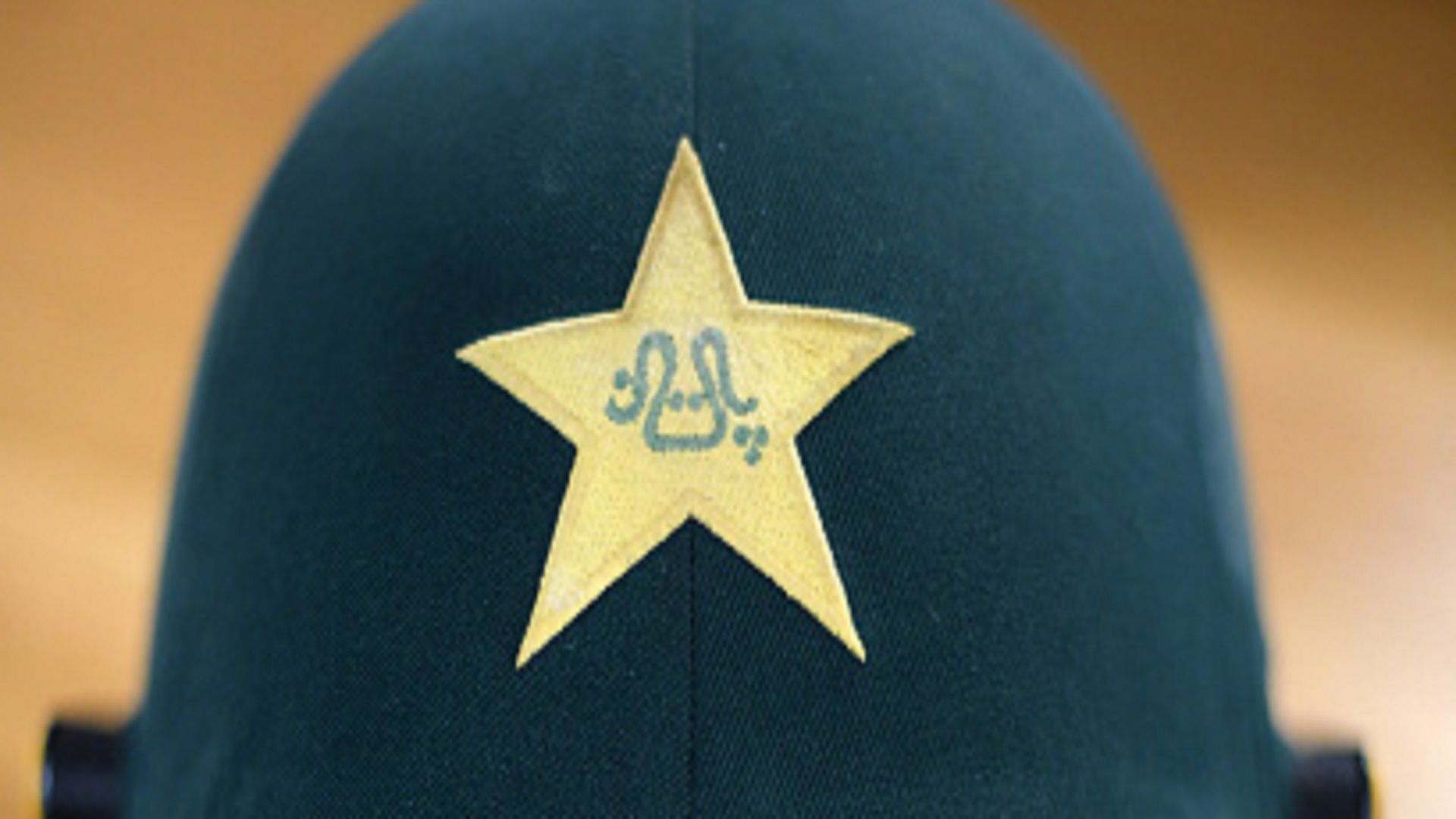 50 ओवरों में मिला सिर्फ 53 रन का लक्ष्‍य, फिर भी छूट गए पाकिस्‍तान के पसीने, गिरते-पड़ते मिली जीत