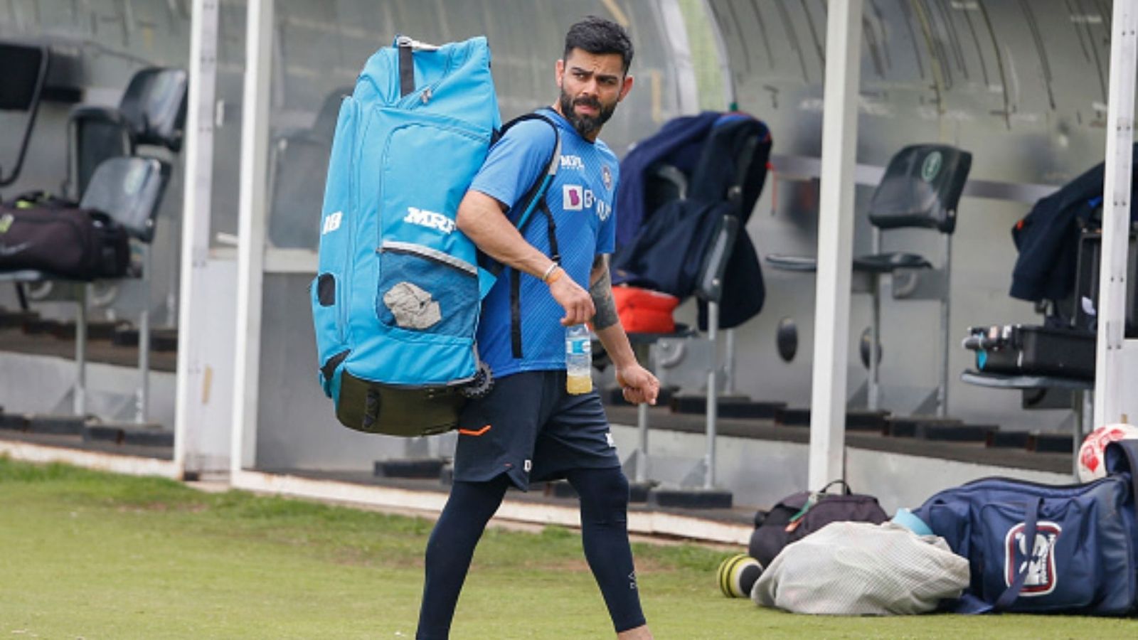 राहुल द्रविड़ ने विराट को बताया 'टेस्ट प्रेमी', व्हाइट गेंद कप्तानी को लेकर बोले- किसी को चुनना... राहुल द्रविड़ ने विराट को बताया 'टेस्ट प्रेमी', व्हाइट गेंद कप्तानी को लेकर बोले- किसी को चुनना...