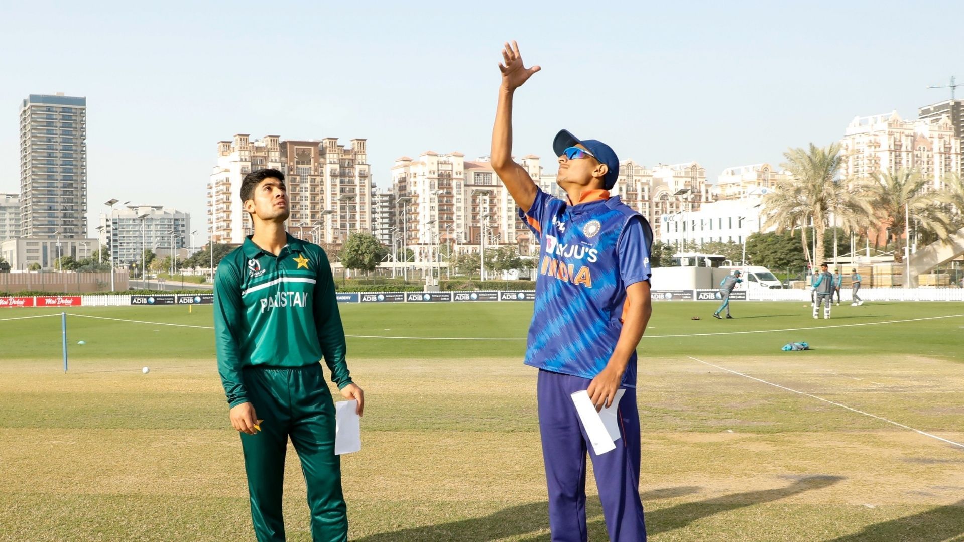 अंडर 19 एशिया कप: भारत पर भारी पड़ी शहजाद की 82 रनों की पारी, रोमांचक मुकाबले में पाकिस्तान ने 2 विकेट से हराया अंडर 19 एशिया कप: भारत पर भारी पड़ी शहजाद की 82 रनों की पारी, रोमांचक मुकाबले में पाकिस्तान ने 2 विकेट से हराया