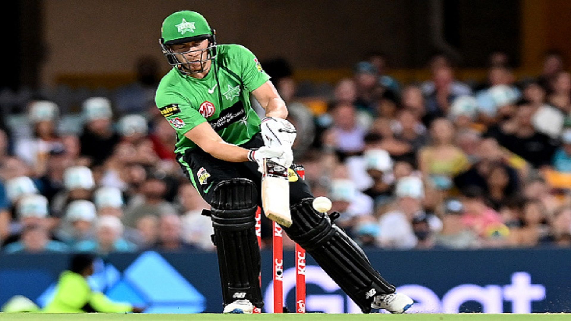 Big Bash: मैक्‍सवेल हुए फ्लॉप तो क्‍लार्क ने 44 गेंदों पर जड़ डाले विस्‍फोटक 85 रन