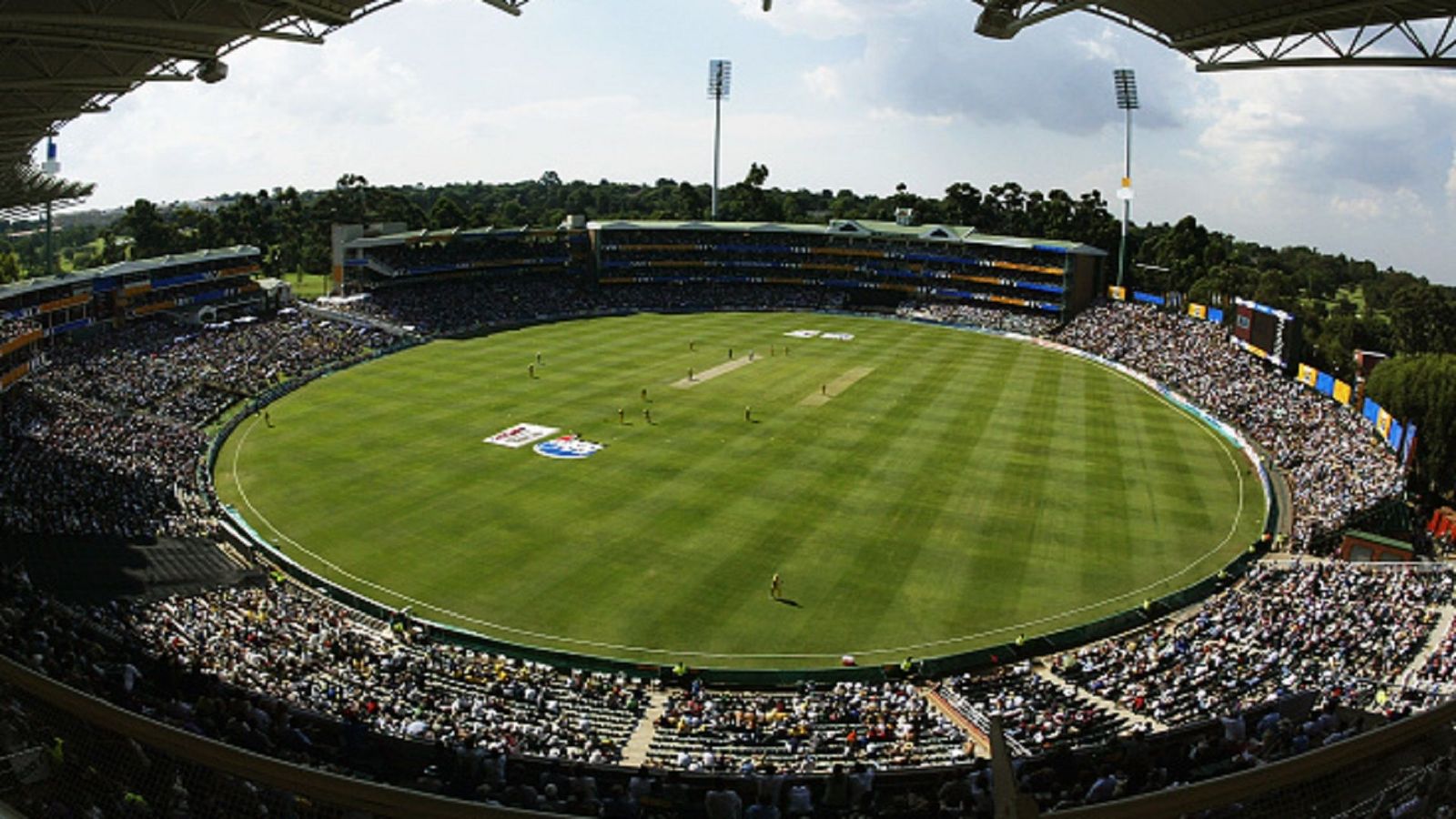 IND vs SA: भारत के सीरीज जीत का रोड़ा बन सकता है 'मौसम', जोहानिसबर्ग में भी बारिश का साया IND vs SA: भारत के सीरीज जीत का रोड़ा बन सकता है 'मौसम', जोहानिसबर्ग में भी बारिश का साया