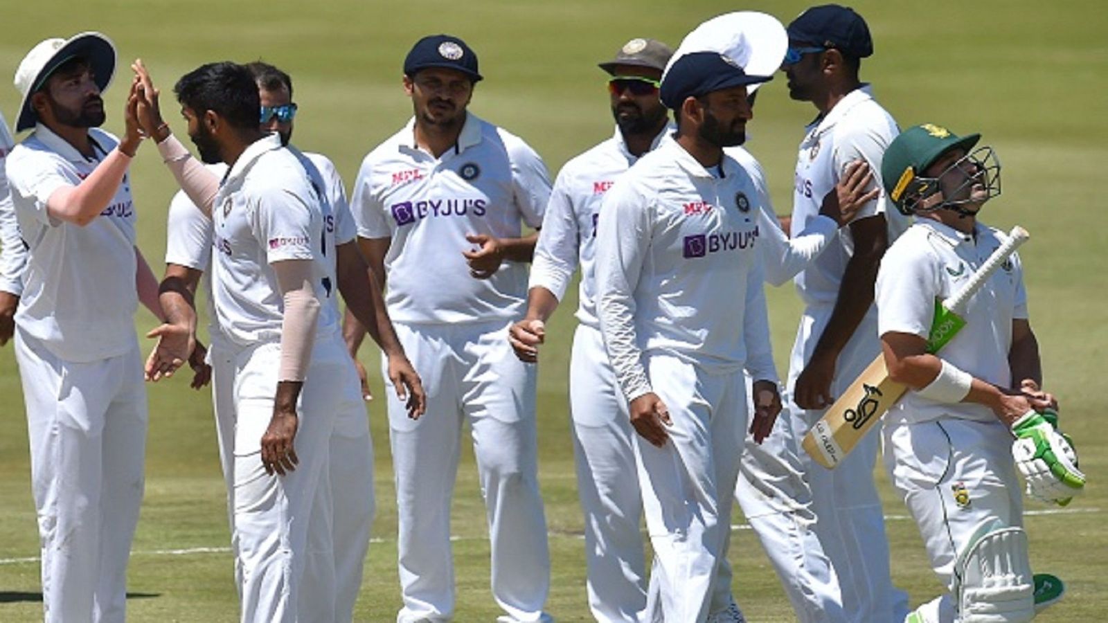 IND vs SA Preview: 29 साल, 7 दौरे... नए साल पर जोहानिसबर्ग में इतिहास बदलने उतरेगी टीम इंडिया IND vs SA Preview: 29 साल, 7 दौरे... नए साल पर जोहानिसबर्ग में इतिहास बदलने उतरेगी टीम इंडिया