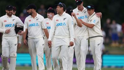 NZ vs BAN: न्यूजीलैंड ने 3 दिन में लिया बदला, बांग्लादेश को पारी और 117 रन से हराकर बराबरी पर खत्म की सीरीज SportsTak Hindi