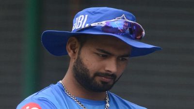 इस क्रिकेटर ने ऋषभ पंत पर कसा तंज, कहा- मैंने कुछ सवाल पूछे थे, लगता है उन्हें पसंद नहीं आए SportsTak Hindi