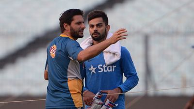 विराट कोहली के टेस्ट कप्तानी छोड़ने पर शाहिद अफरीदी का बड़ा बयान, कहा- दबाव को संभाल नहीं… SportsTak Hindi