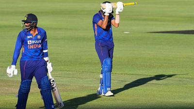 IND vs SA : अंत में 10 रन नहीं बना सके चहल, बुमराह सहित 3 बल्लेबाज, 4 रन की हार से भारत का सूपड़ा हुआ साफ़ SportsTak Hindi