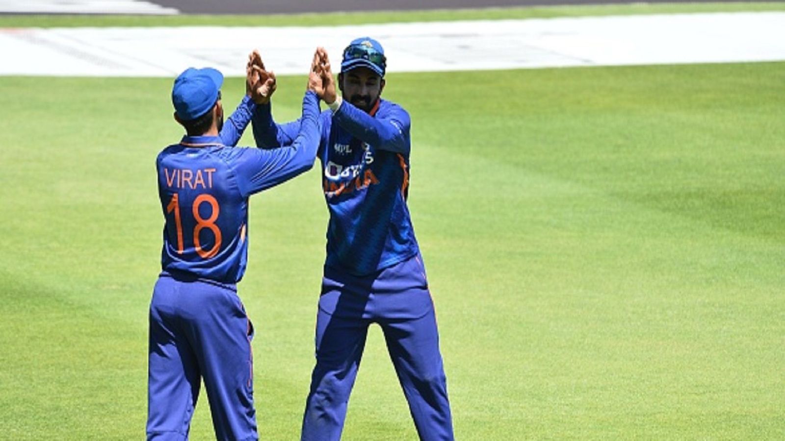 Capetown Record Book : राहुल की कप्तानी पर लगा सबसे बुरा कलंक तो 15 साल में तीसरी बार हुआ ऐसा Capetown Record Book : राहुल की कप्तानी पर लगा सबसे बुरा कलंक तो 15 साल में तीसरी बार हुआ ऐसा