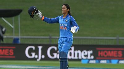 पिछले साल जमकर गरजा मंधाना का बल्ला, तो ICC ने दिया वर्ष की सर्वश्रेष्ठ महिला क्रिकेटर का अवॉर्ड SportsTak Hindi
