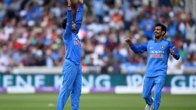 कुलदीप की वापसी से खुश हुआ पाकिस्तान का पूर्व कप्तान, वेस्टइंडीज के खिलाफ टीम इंडिया के चयन पर दे डाला बड़ा बयान SportsTak Hindi