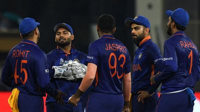 वर्ल्ड कप में बरपाया था गेंद से कहर, अब कहा- इन 3 भारतीय बल्लेबाजों को आउट कर पूरी करना चाहता हूं अपनी ड्रीम हैट्रिक SportsTak Hindi