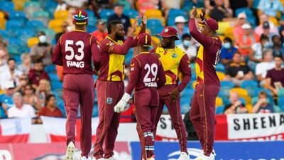 भारत के खिलाफ टी20 सीरीज के लिए वेस्टइंडीज टीम का ऐलान, IPL में बल्ले से कोहराम मचाने वाला धुरंधर हुआ टीम से बाहर SportsTak Hindi