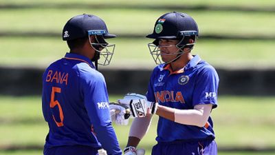 IND vs AUS: 31 रनों के फेर में फंस गया ऑस्ट्रेलिया, 500 के स्ट्राइक रेट से मैदान पर आया जलजला SportsTak Hindi