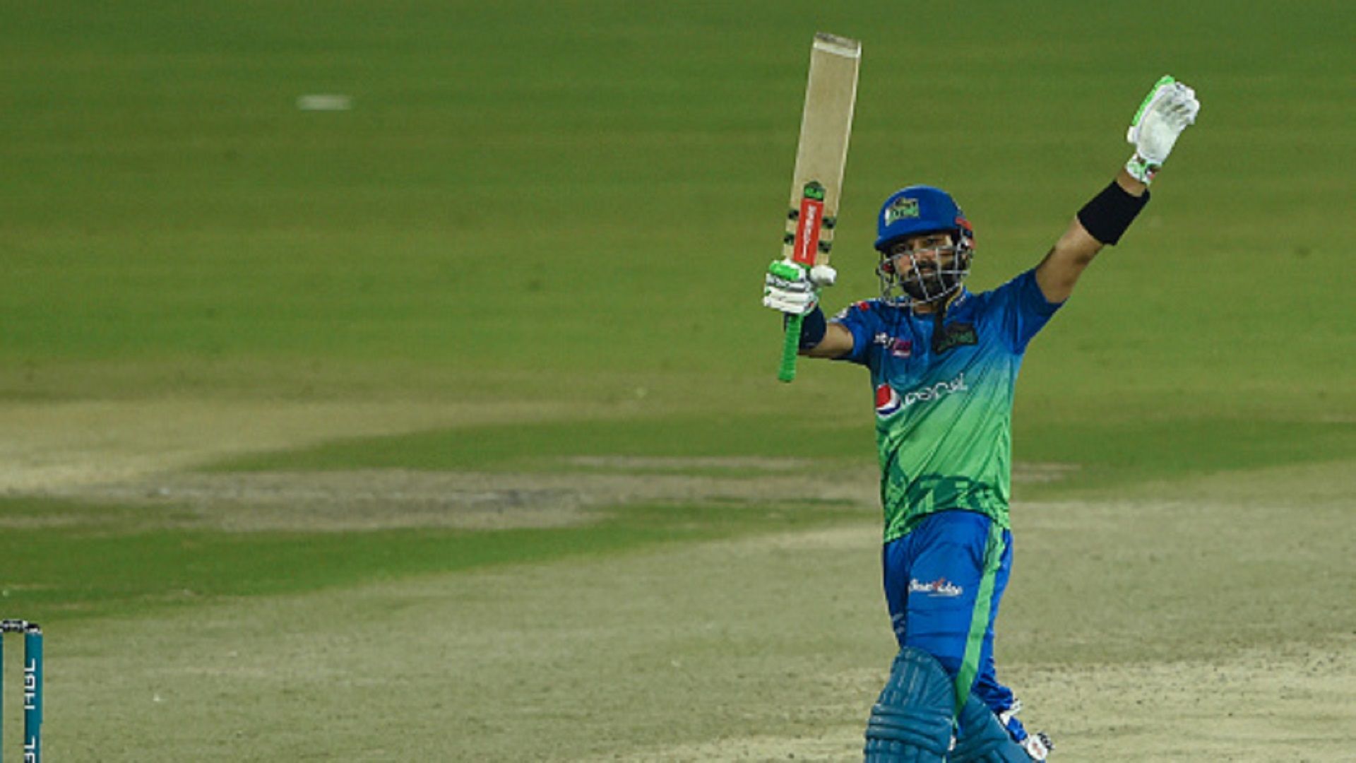 बाबर आजम के साथी ने खेली 83 रनों की तूफानी पारी, टीम ने 20 ओवर में बना डाले 222 रन 