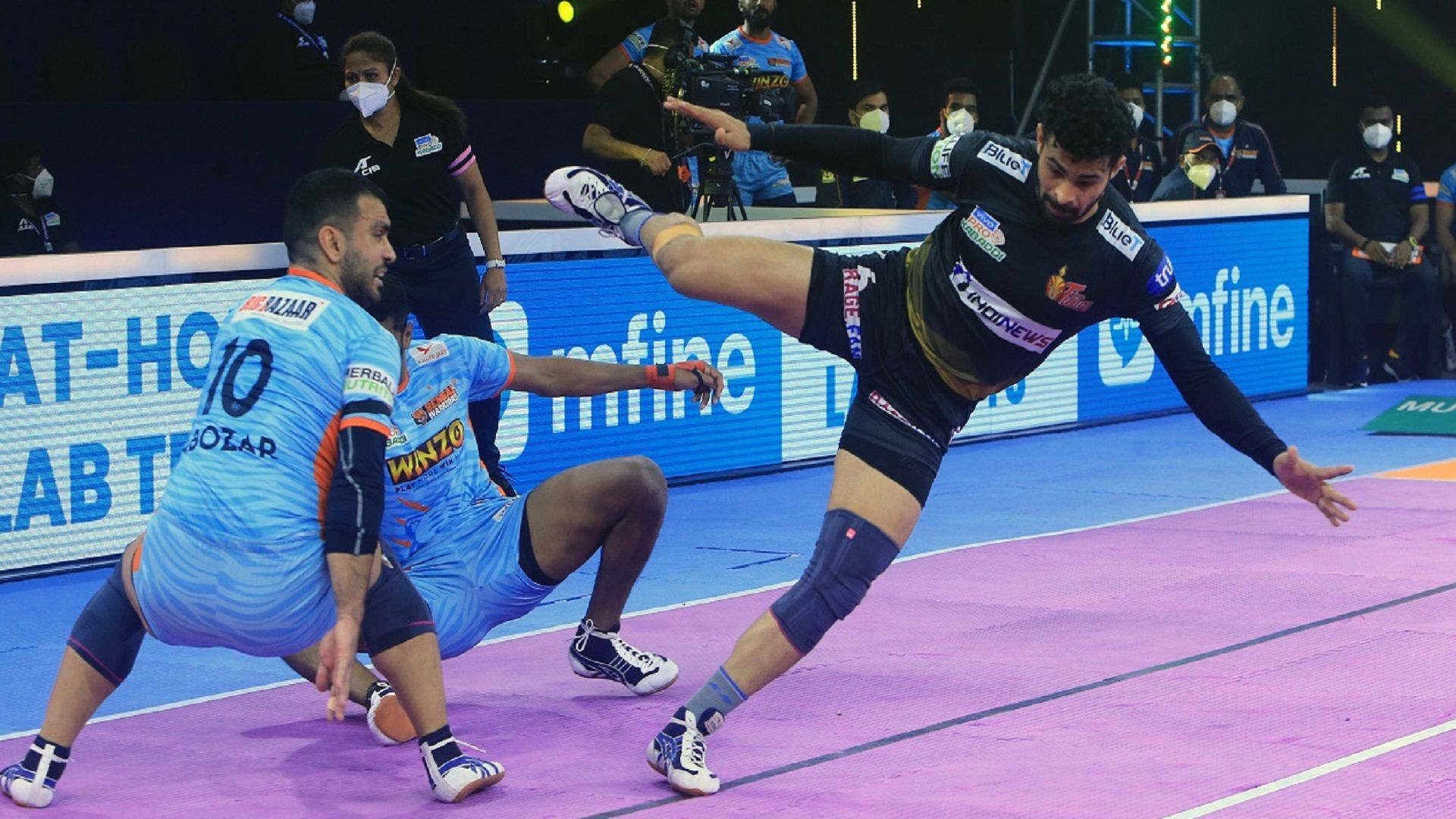 PKL-8 : अंतिम पलों के रोमांच के बाद बंगाल और टाइटंस ने खेला सीजन का 17वां टाई