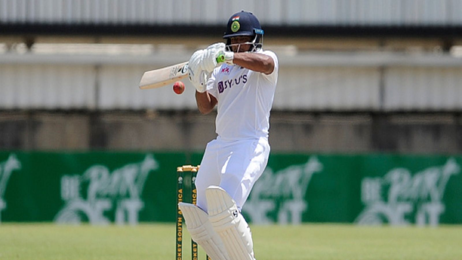 कोहली ने RCB से की छुट्टी, IPL-2022 में 20 लाख में बिका, अब 30 चौकों-7 छक्कों से जड़े ताबड़तोड़ 275 रन कोहली ने RCB से की छुट्टी, IPL-2022 में 20 लाख में बिका, अब 30 चौकों-7 छक्कों से जड़े ताबड़तोड़ 275 रन