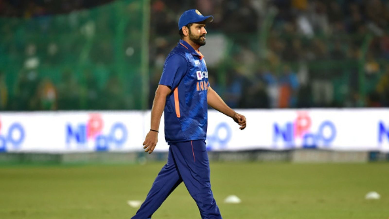 IND vs WI 3rd T20: नीलामी में 10 करोड़ में बिकने वाले खिलाड़ी का हुआ डेब्यू, रोहित शर्मा नहीं करेंगे ओपन IND vs WI 3rd T20: नीलामी में 10 करोड़ में बिकने वाले खिलाड़ी का हुआ डेब्यू, रोहित शर्मा नहीं करेंगे ओपन