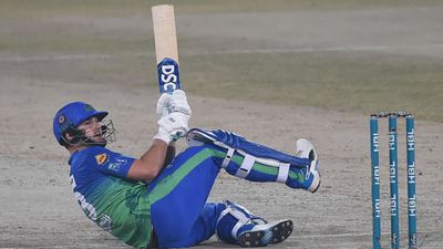 PSL : रोसो की धमाकेदार फिफ्टी और दहानी की धातक गेंदबाजी से फाइनल में पहुंची मुल्तान सुल्तांस SportsTak Hindi