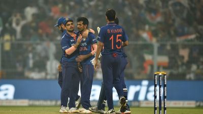 टी20 क्रिकेट में चमके चहल, बुमराह को पीछे छोड़ अपने नाम कर डाला ये बड़ा रिकॉर्ड, बने पहले भारतीय SportsTak Hindi
