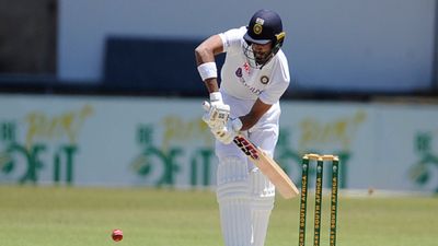 Ranji Trophy : कोहली के युवा साथी ने जड़ा दमदार शतक, IPL नीलामी में मिली थी 7.75 करोड़ रकम SportsTak Hindi