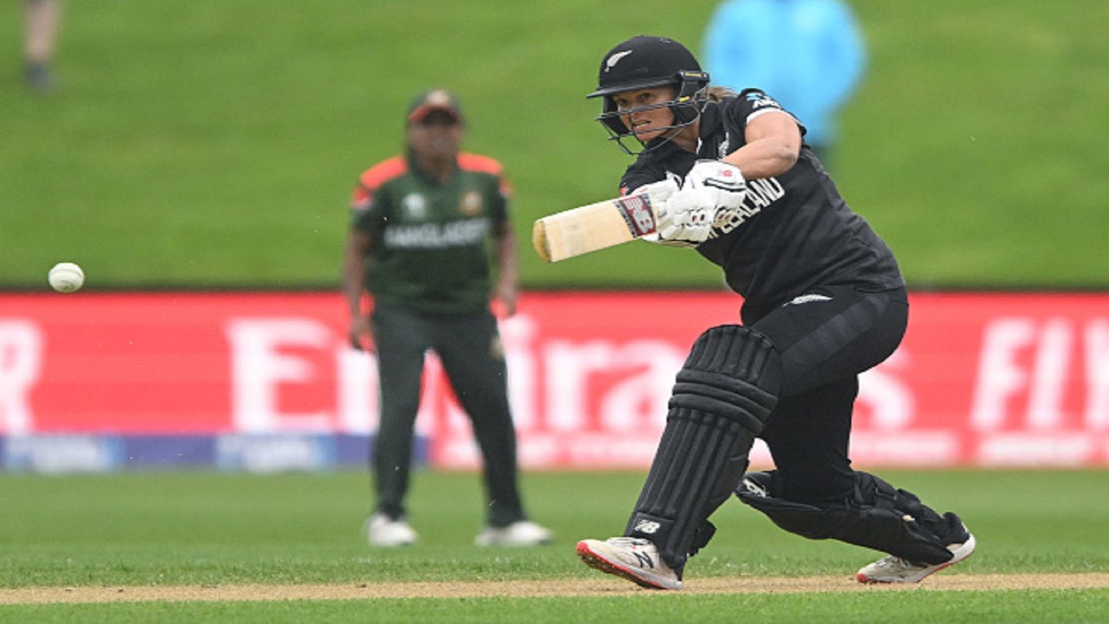 Women's World Cup: न्यूजीलैंड ने सिर्फ 20 ओवर में जीती बाजी, बांग्लादेश को नसीब हुई लगातार दूसरी शिकस्त Women's World Cup: न्यूजीलैंड ने सिर्फ 20 ओवर में जीती बाजी, बांग्लादेश को नसीब हुई लगातार दूसरी शिकस्त