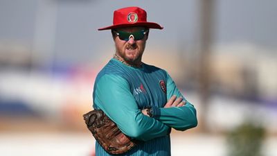 वर्ल्ड कप में ऑस्ट्रेलिया की बखिया उधेड़ने वाला खिलाड़ी बना इस टीम का बैटिंग कोच SportsTak Hindi