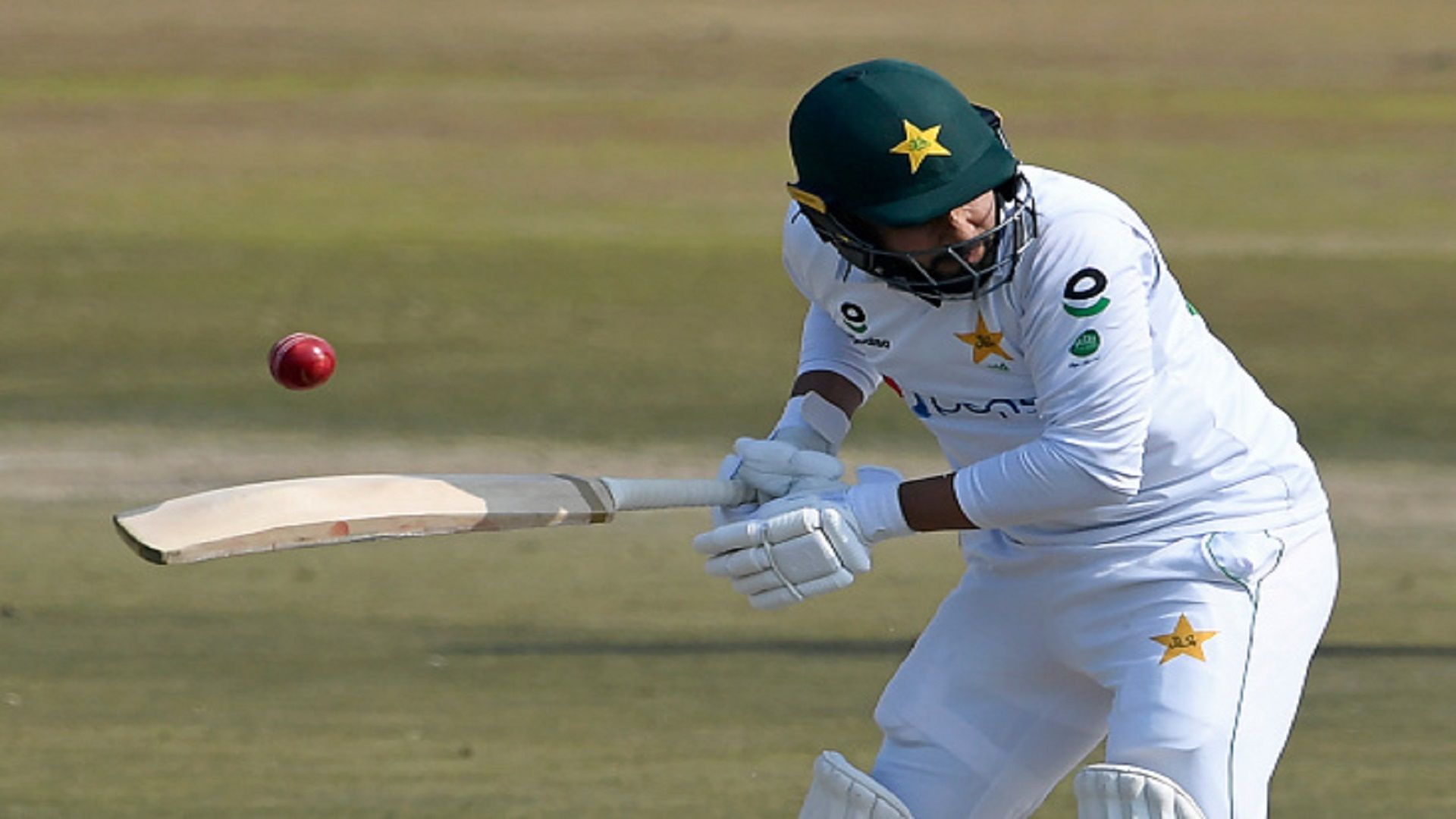 PAK vs AUS: लाहौर टेस्‍ट से पहले पाकिस्‍तानी धुरंधर हुआ कोरोना पॉजिटिव, टीम से बाहर 