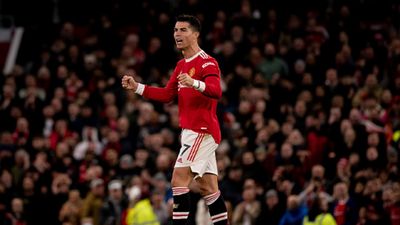 EPL : रोनाल्डो नंबर 807... टोटेनहम के खिलाफ हैट्रिक गोल दागकर क्रिस्टियानो ने जीती दुनिया SportsTak Hindi