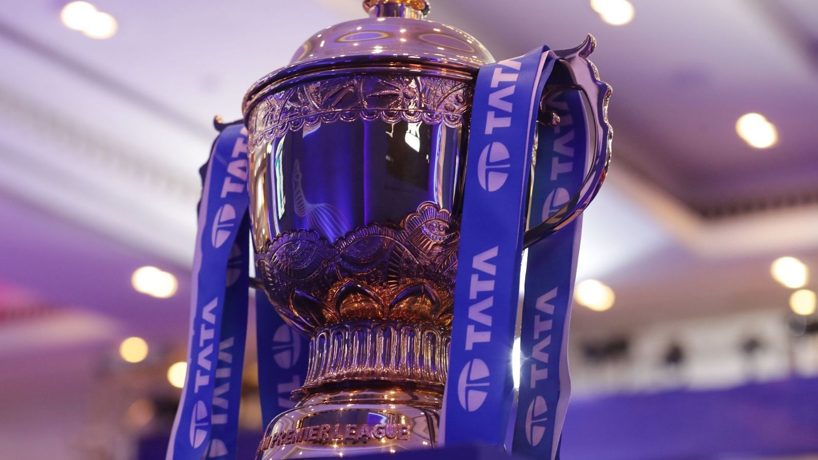 IPL 2022 में होंगे कई बदलाव, MCC नियमों का होगा पालन, कुछ ऐसा होगा DRS: रिपोर्ट IPL 2022 में होंगे कई बदलाव, MCC नियमों का होगा पालन, कुछ ऐसा होगा DRS: रिपोर्ट