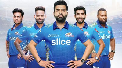 IPL 2022: मुंबई इंडियंस को बड़ा झटका, दिल्ली के खिलाफ मुकाबले से बाहर रह सकता है ये धाकड़ बल्लेबाज SportsTak Hindi