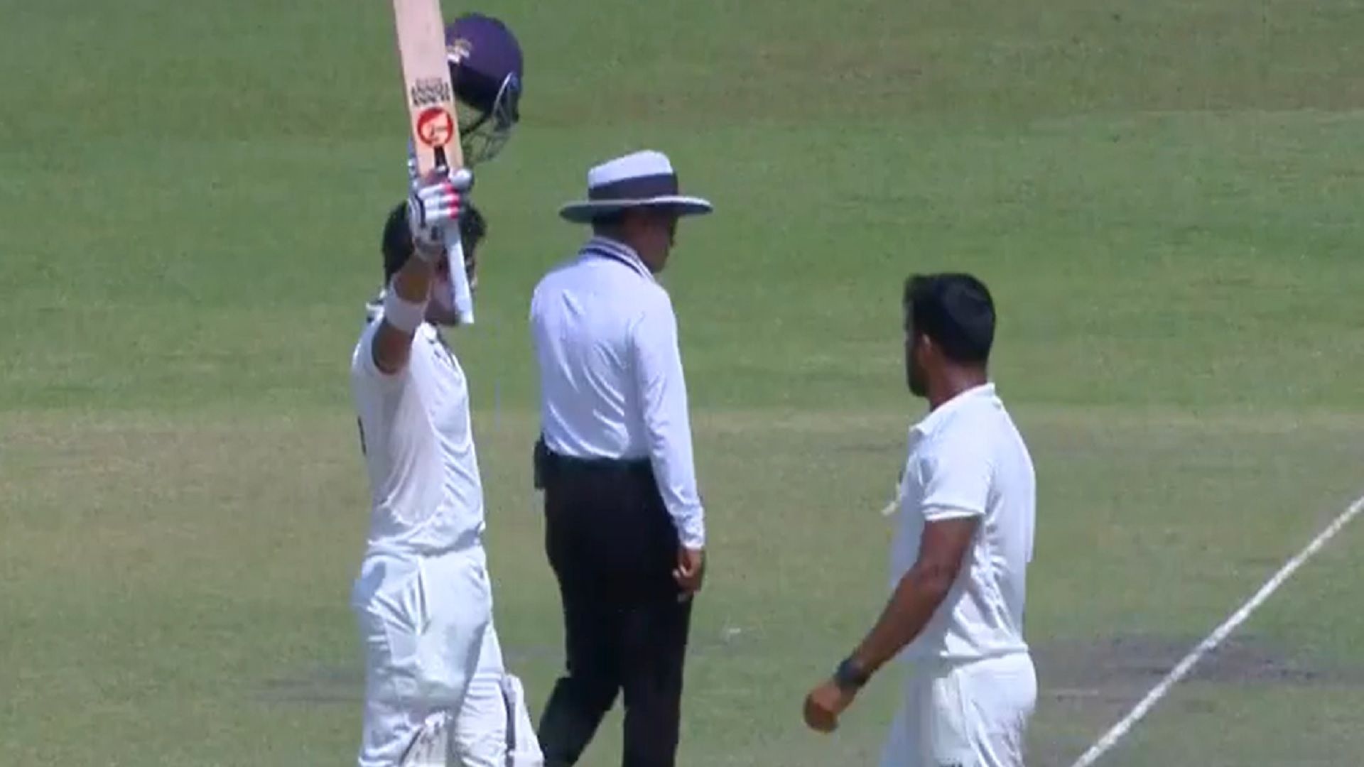 Ranji Trophy : 203 ओवर विकेटकीपिंग करने के बाद नागालैंड के खिलाड़ी ने जड़ा शतक लेकिन झारखंड से 723 रन पीछे टीम 