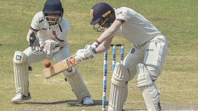 Ranji Trophy में बना रनों का हिमालय, 1008 रनों की बढ़त के बाद ये निकला मैच का नतीजा SportsTak Hindi