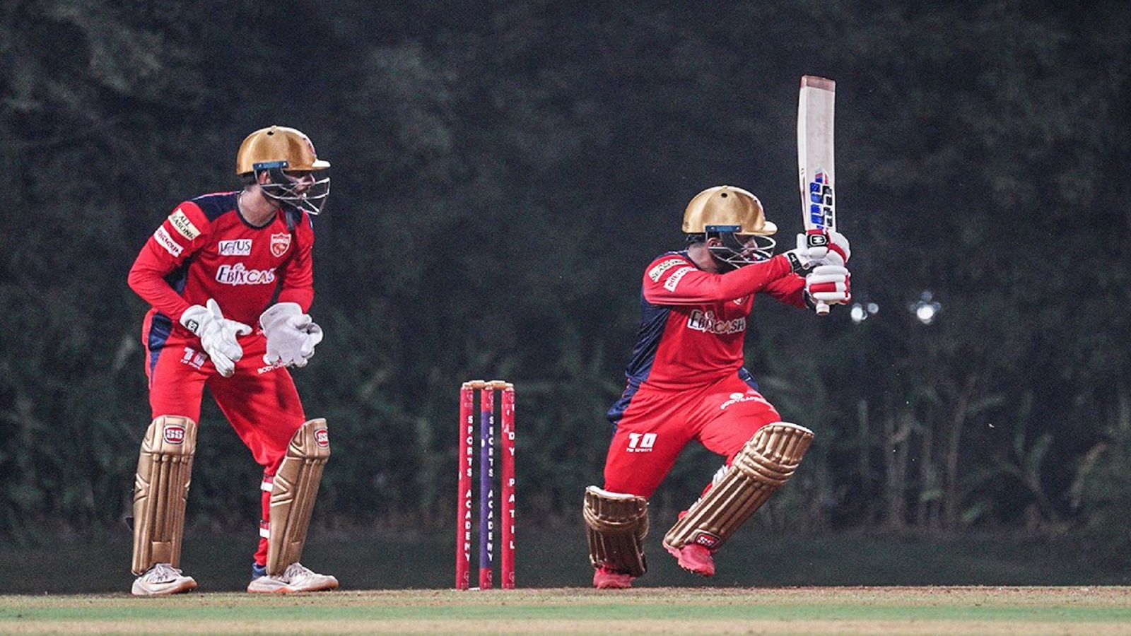 IPL 2022 : बेसबॉल फॉर्मूले से गगनचुंबी छक्के लगाएंगे पंजाब किंग्स के बल्लेबाज, पावर हिटिंग कोच ने बताया प्लान IPL 2022 : बेसबॉल फॉर्मूले से गगनचुंबी छक्के लगाएंगे पंजाब किंग्स के बल्लेबाज, पावर हिटिंग कोच ने बताया प्लान