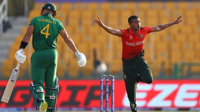 SA vs BAN : तस्कीन और तमीम के धमाल से बांग्लादेश ने साउथ अफ्रीका में जीती पहली वनडे सीरीज, 20 साल बाद हुआ ऐसा SportsTak Hindi