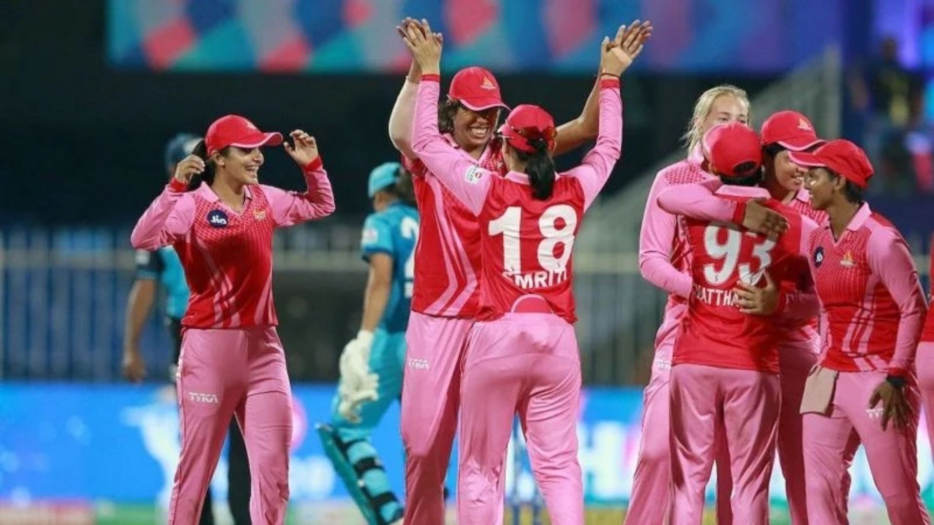 अगले साल से 6 टीमों के बीच शुरू होगा महिला IPL, 40,000 करोड़ रुपए हो सकती है मीडिया राइट्स की कीमत