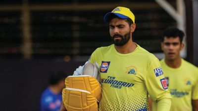 IPL 2022: रवींद्र जडेजा को कप्तानी मिलने पर खुश नहीं है ये मशहूर कोच, कहा- कई बार क्रिकेटर... SportsTak Hindi