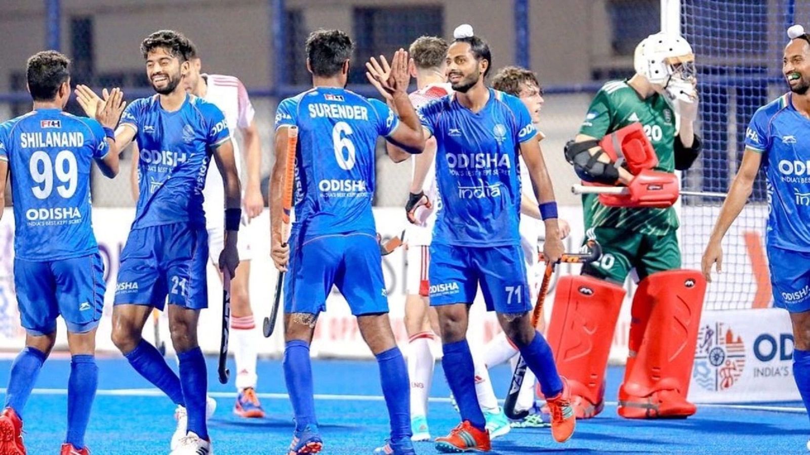 FIH Hockey Pro League : शूट-आउट में इंग्लैंड को 3-2 से हराकर अंकतालिका में टॉप पर पहुंचा भारत  FIH Hockey Pro League : शूट-आउट में इंग्लैंड को 3-2 से हराकर अंकतालिका में टॉप पर पहुंचा भारत