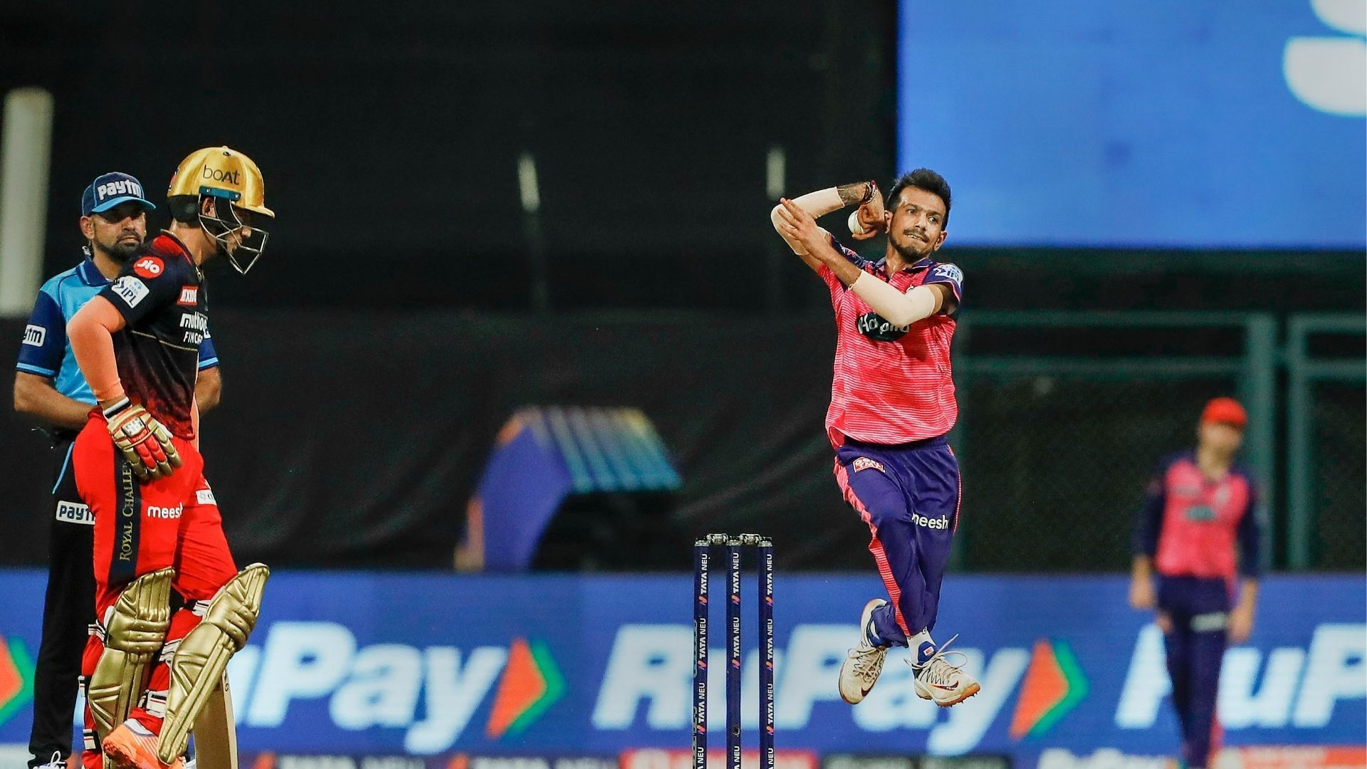 'शराब के नशे में मुझे 15वीं मंजिल की बालकनी से टांग दिया था', चहल ने मुंबई के क्रिकेटर को लेकर किया खौफनाक खुलासा