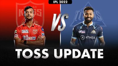 PBKS vs GT : गुजरात ने जीता टॉस, 265 छक्के जड़ने वाला धाकड़ बल्लेबाज पंजाब के लिए करेगा डेब्यू SportsTak Hindi