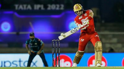 PBKS vs GT : 11.50 करोड़ के बल्लेबाज का कोहराम! 21 गेंदों में जड़ी IPL 2022 की दूसरी सबसे तेज फिफ्टी SportsTak Hindi