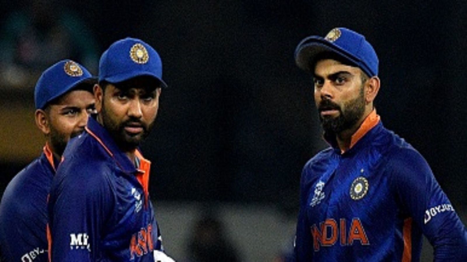 इंग्लैंड में एक ही दिन भारत की दो टीमें खेलेंगी मैच, टेस्ट और टी20 की जंग का नया मामला आया सामने इंग्लैंड में एक ही दिन भारत की दो टीमें खेलेंगी मैच, टेस्ट और टी20 की जंग का नया मामला आया सामने