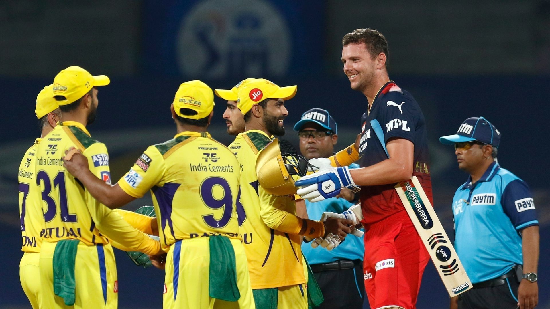 IPL 2022 Points Table: चेन्नई की पहली जीत से RCB को बड़ा नुकसान, सिक्सर किंग का जवाब नहीं